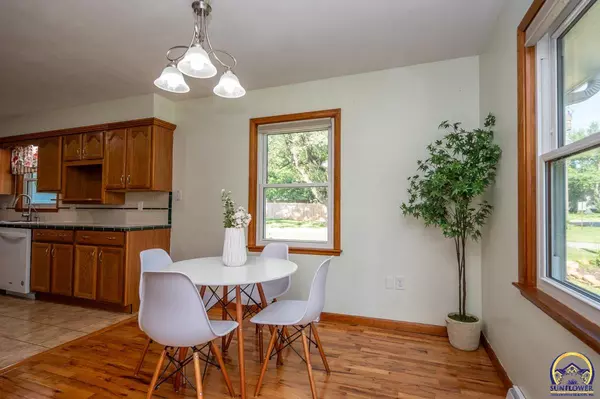 Overbrook, KS 66524,305 E Santa Fe Trail St