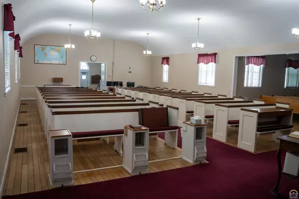 Topeka, KS 66616,2322 NE Laurent ST