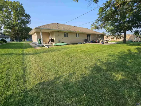 Seneca, KS 66538-0000,304 Lorain ST