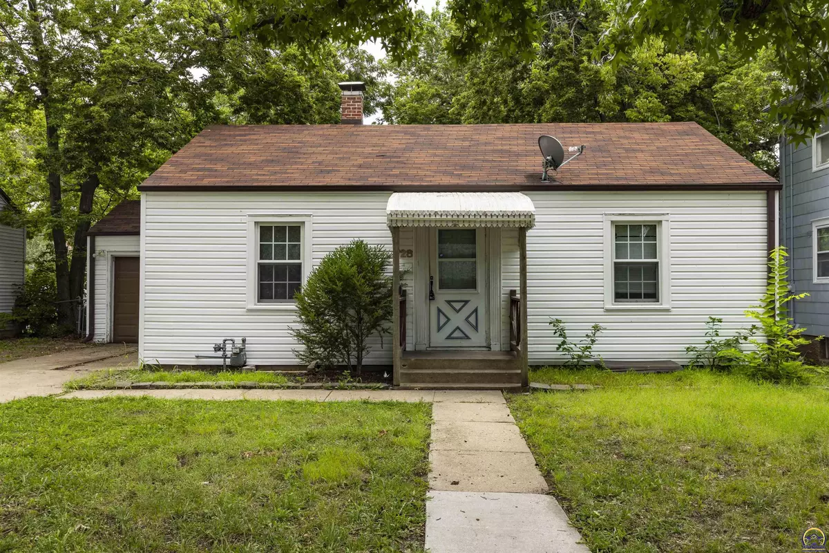 Topeka, KS 66606,728 SW Lindenwood AVE