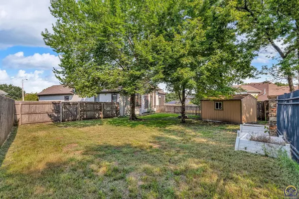 Lawrence, KS 66047,4112 Blackjack Oak DR