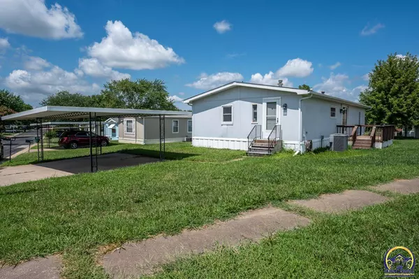 Topeka, KS 66609,318 SE 48th ST