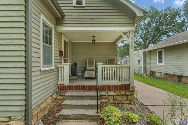 Topeka, KS 66604,1026 SW Medford AVE