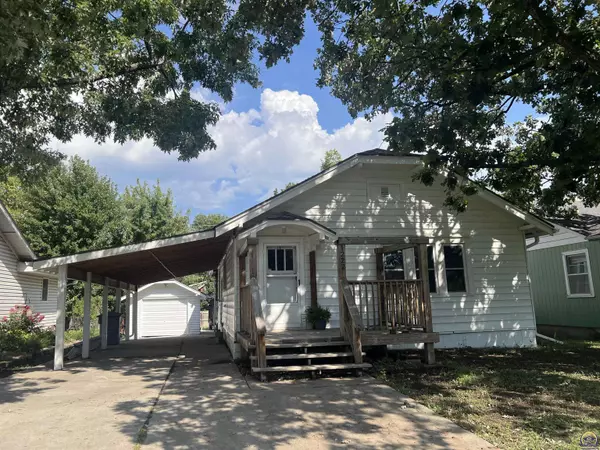 1222 Chestnut ST,  Emporia,  KS 66801