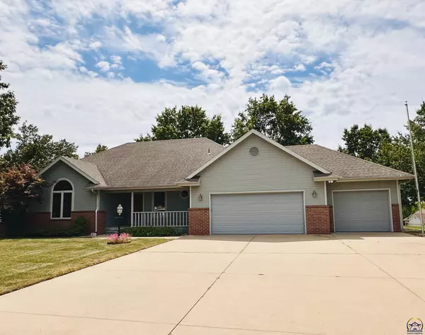 Topeka, KS 66618,3317 NW 33rd TER