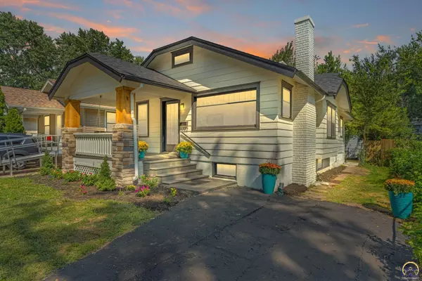 1222 SW Wayne AVE, Topeka, KS 66604