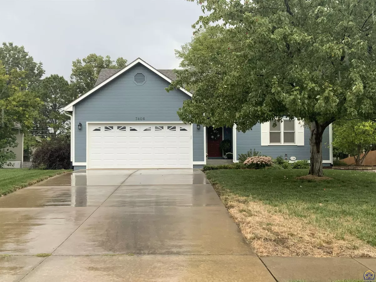 Topeka, KS 66614,7406 SW Cannock Chase RD