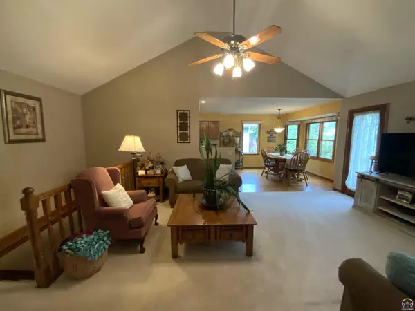 Topeka, KS 66614,7406 SW Cannock Chase RD