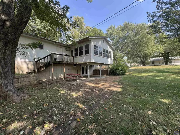 Oskaloosa, KS 66066,603 Warren ST