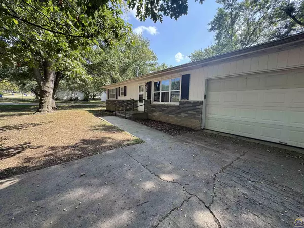 Oskaloosa, KS 66066,603 Warren ST