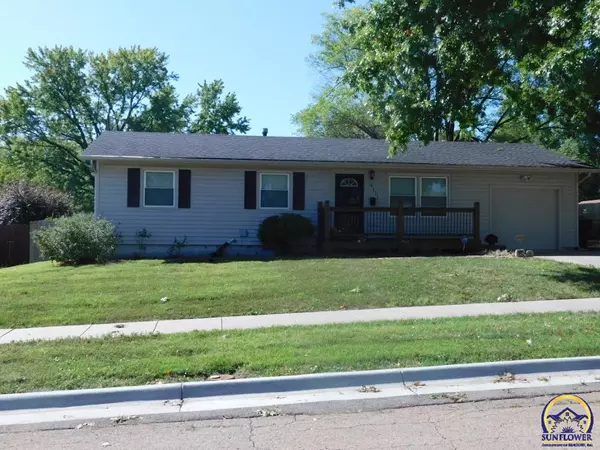 3111 SW 30th Ter,  Topeka,  KS 66614