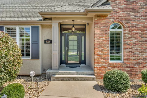 Topeka, KS 66610,5916 SW 43rd Ct