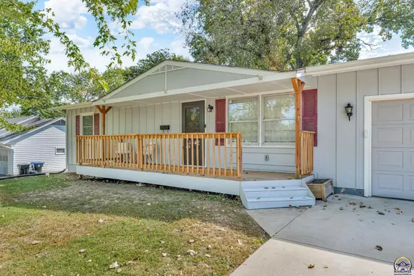 Topeka, KS 66614,3111 SW 31st Ter