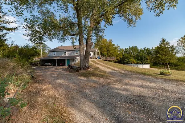 Topeka, KS 66618,3838 NW 86th St