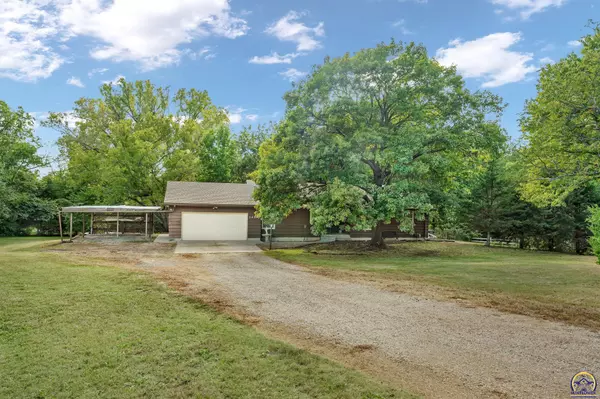 Tecumseh, KS 66542,5421 SE 44th Ct