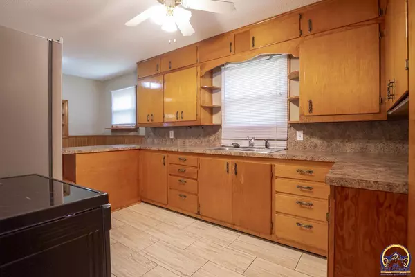 Rossville, KS 66533,611 Pearl ST