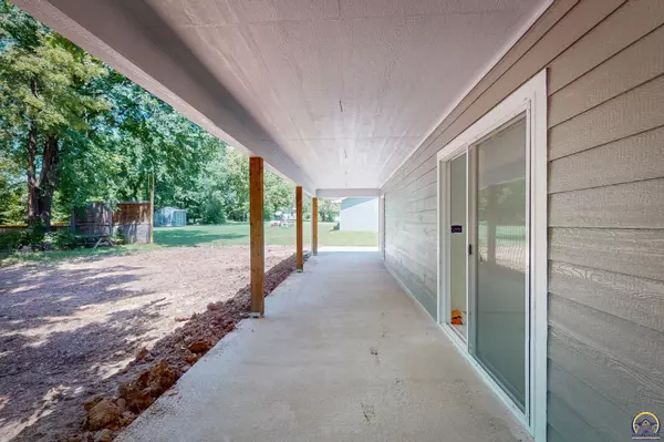 Emporia, KS 66801,121 S Arundel St