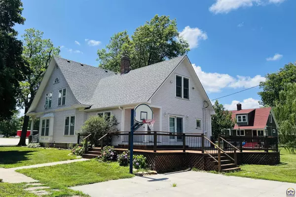 Seneca, KS 66538-0000,703 Pioneer St