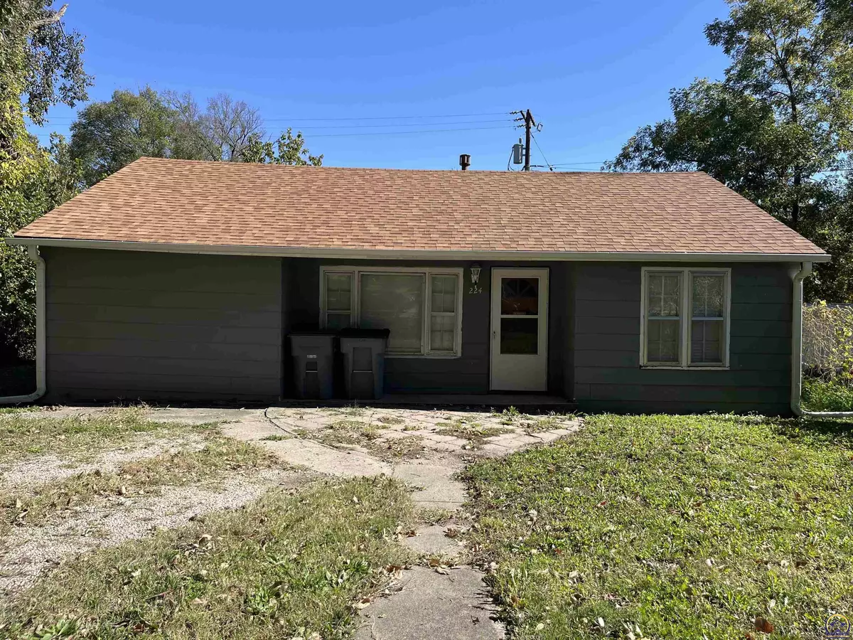 Emporia, KS 66801,224 S Market