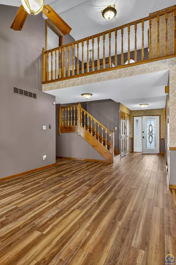 Topeka, KS 66614,6351 SW 25th ST