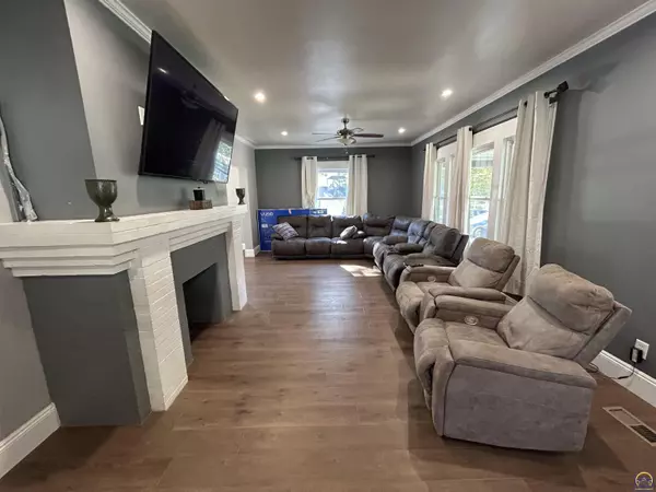 Emporia, KS 66801,1214 Rural St