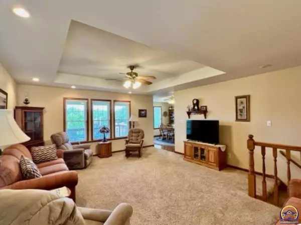 Tecumseh, KS 66542,4346 SE 24th CT