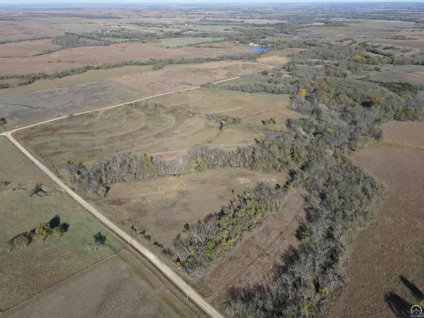 Eskridge, KS 66423,15820 Coyote Rd