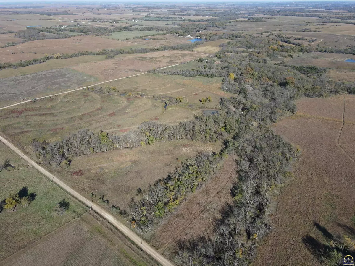 Eskridge, KS 66423,15820 Coyote Rd