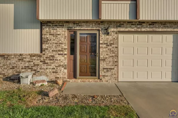 Silver Lake, KS 66539,604 E Mercury ST