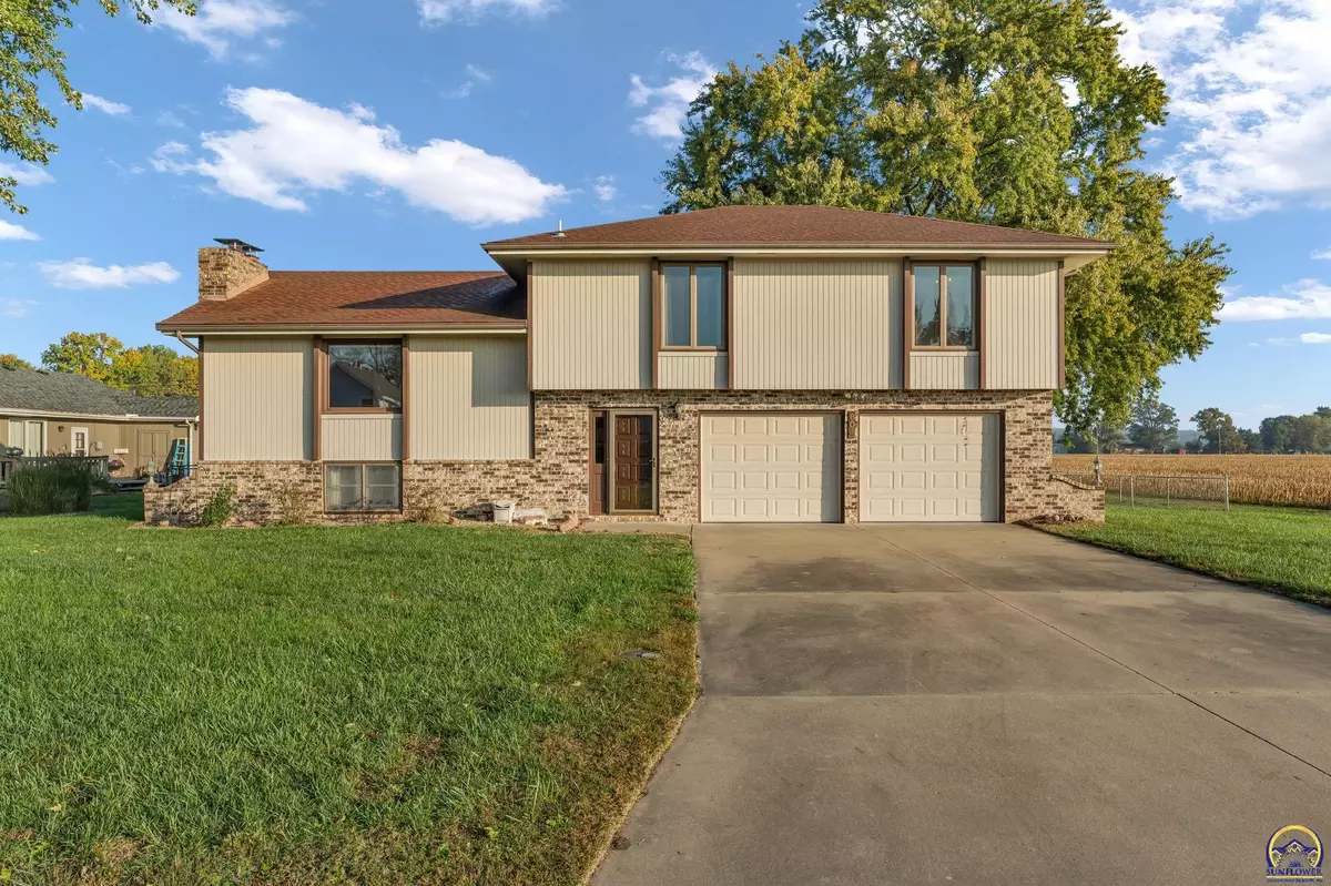 Silver Lake, KS 66539,604 E Mercury ST