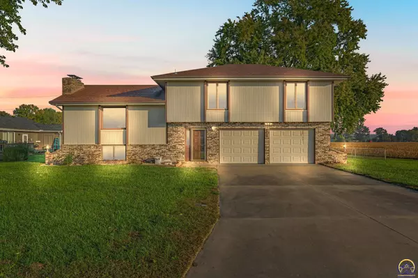 Silver Lake, KS 66539,604 E Mercury ST