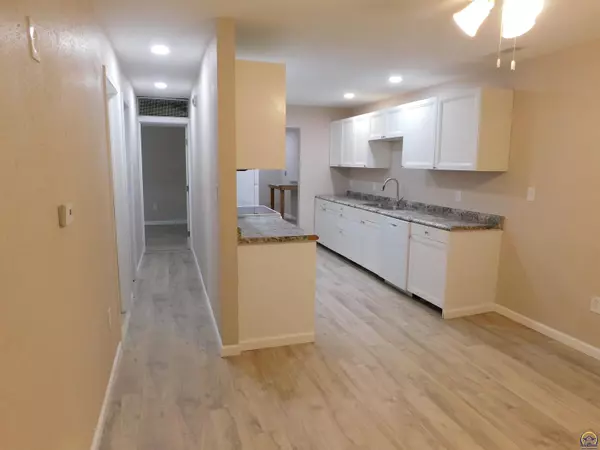 Topeka, KS 66605,2627 SE Ohio AVE #2625 SE Ohio Ave