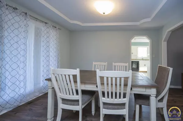 Topeka, KS 66605,3725 SE 34th ST