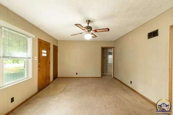 Topeka, KS 66604,4230 SW 19th ST