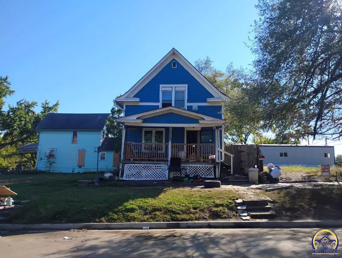 Topeka, KS 66612,317 SE 11th ST