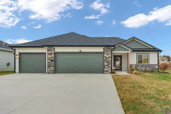 Lawrence, KS 66046,2620 E 26th CT