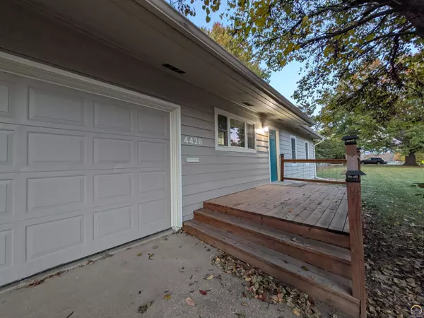 Topeka, KS 66614,4426 SW 29th TER