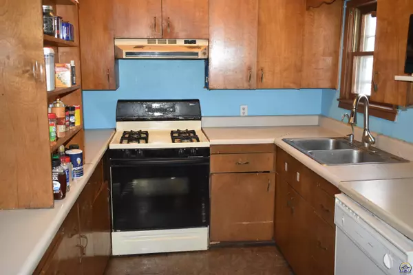 Oskaloosa, KS 66066,507 Cherokee ST