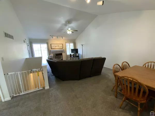 Topeka, KS 66614,5312 SW 23rd ST