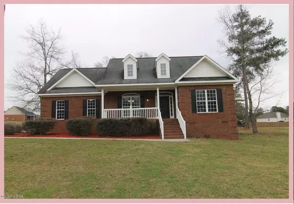 202 Big Pine Drive, Lizella, GA 31052