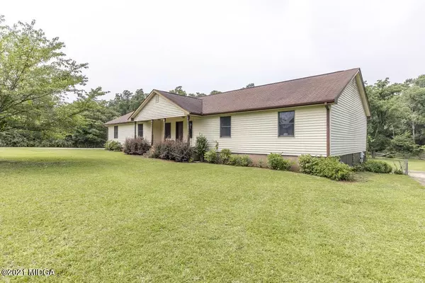 266 Oakridge Drive, Forsyth, GA 31029