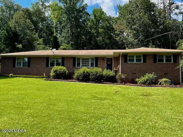 1246 Newport Rd, Macon, GA 31210