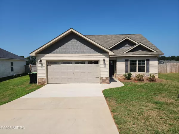 202 Red Tail Circle, Byron, GA 31008