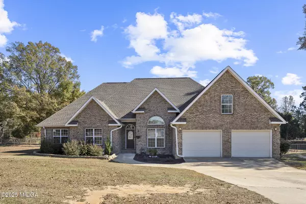 102 Heritage Drive, Warner Robins, GA 31093