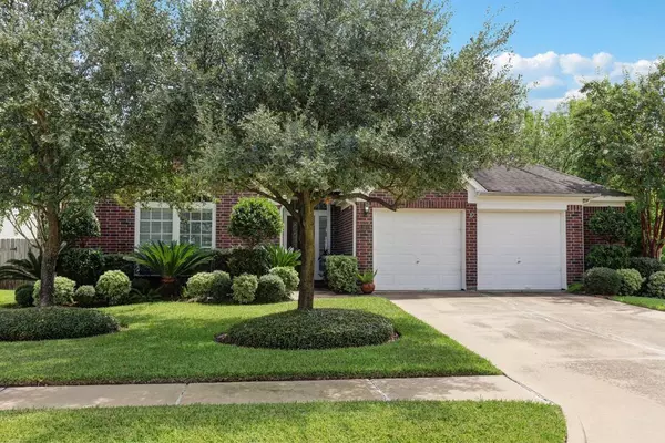 11619 Cedarvale LN, Tomball, TX 77377