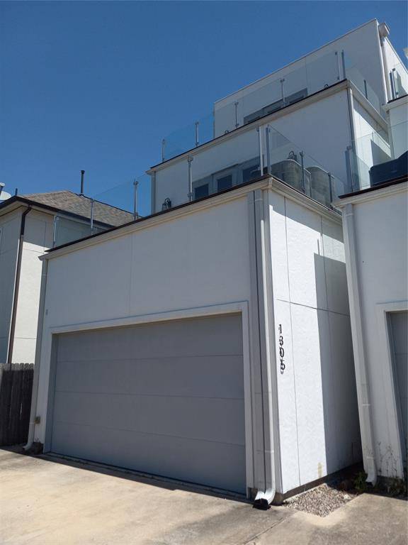 Houston, TX 77008,1305 Laird ST
