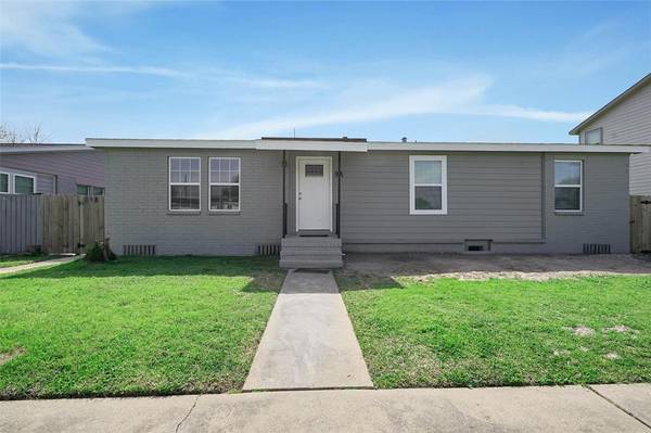 9 Becca CT #A, Brookshire, TX 77423