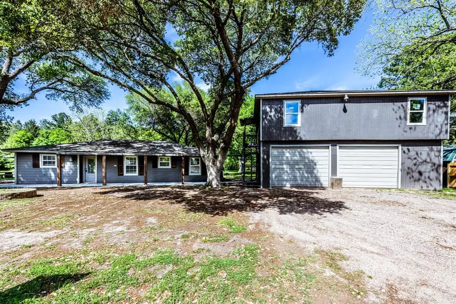 38 Abbey RD, New Waverly, TX 77358