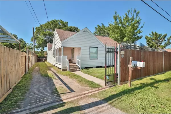 531 Dogwood ST #A, Houston, TX 77022