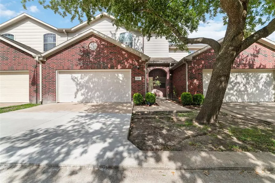 3738 E Ashford Villa LN, Houston, TX 77082